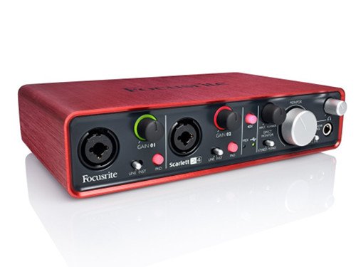 Focusrite Scarlett 2i4   -  7