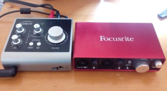 Audient iD4 vs Focusrite Scarlett 2i2 and 2i4 Comparison Review